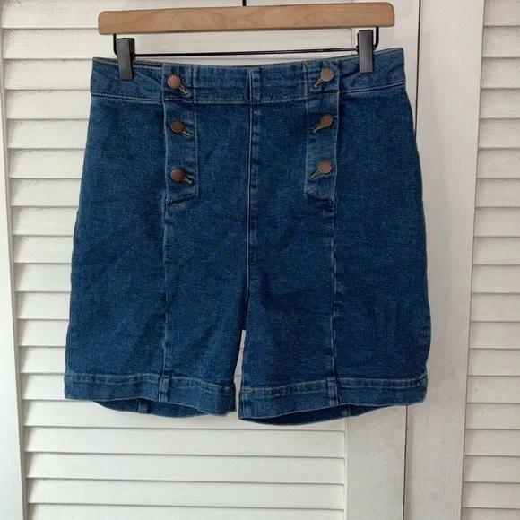 NWT Boden Fife High Rise Denim Shorts Blue Sailor Button Front Size 6 Nautical - Picture 2 of 6